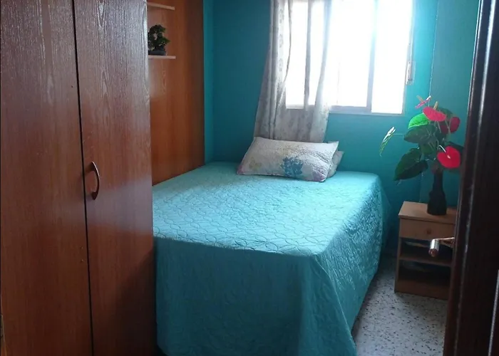 Estupenda Habitacion Cama Grande, Recinto Ferial